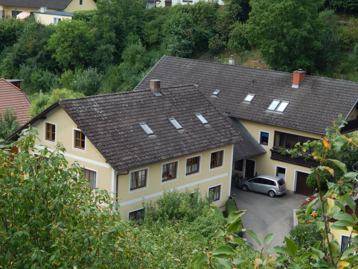 Апартаменти Haus Lindenhofer Еммерсдорф-ан-дер-Донау Екстер'єр фото